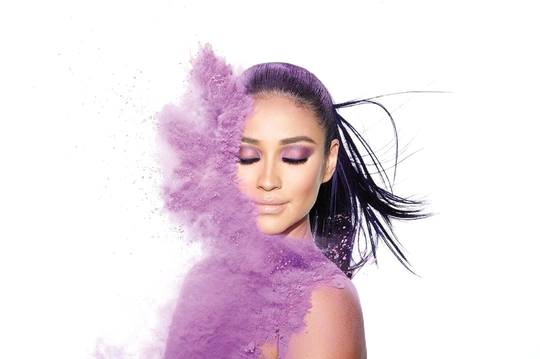 Shay Mitchell Png Transparent Image (black, white)