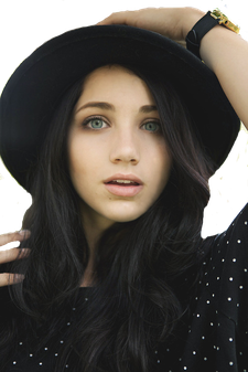 Emily Rudd Png Free Download (black)