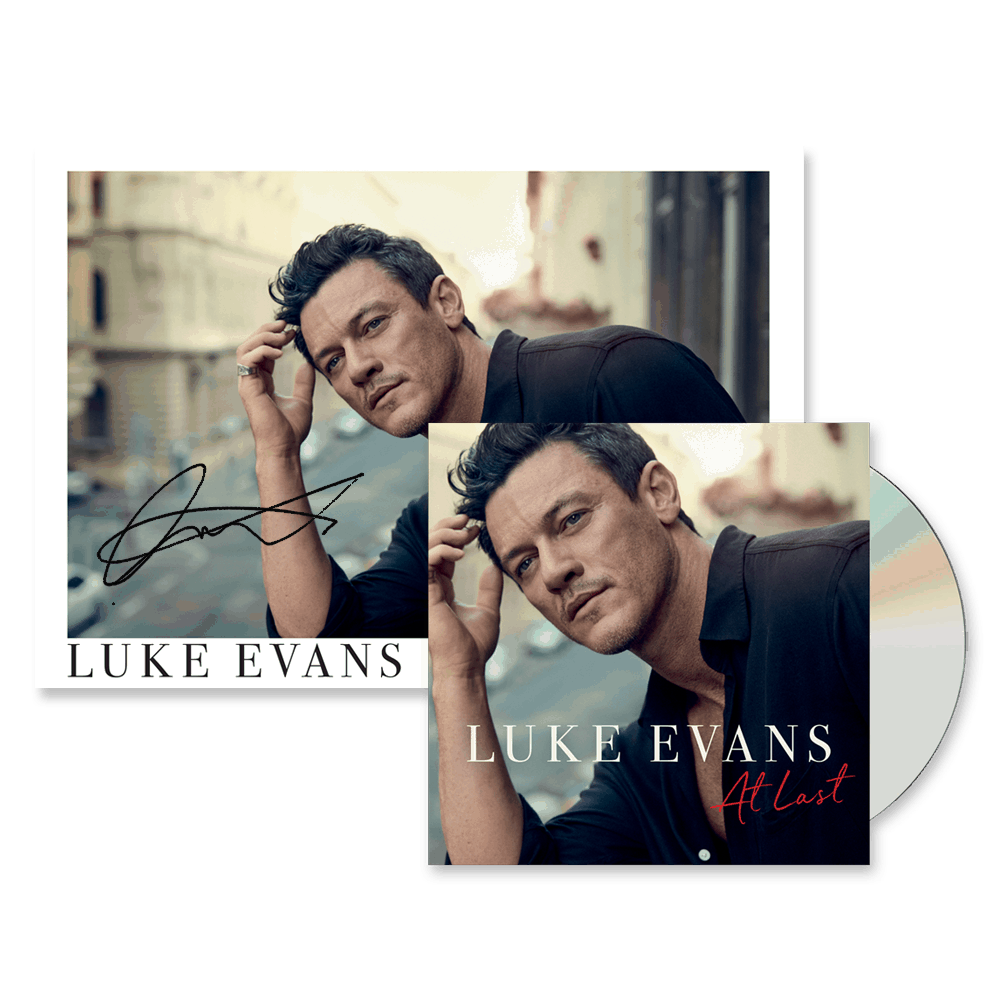 Luke Evans Png Images (gray, white, black, silver, beige)